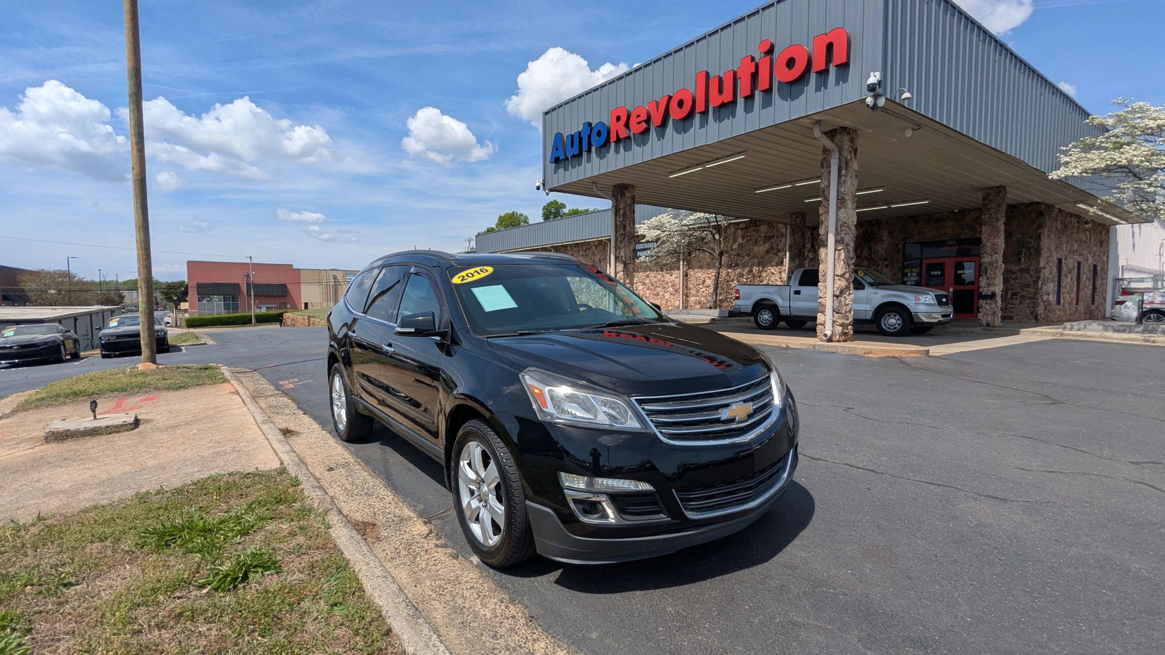 Used 2016 Chevrolet Traverse LT w/ Style and Technology Package