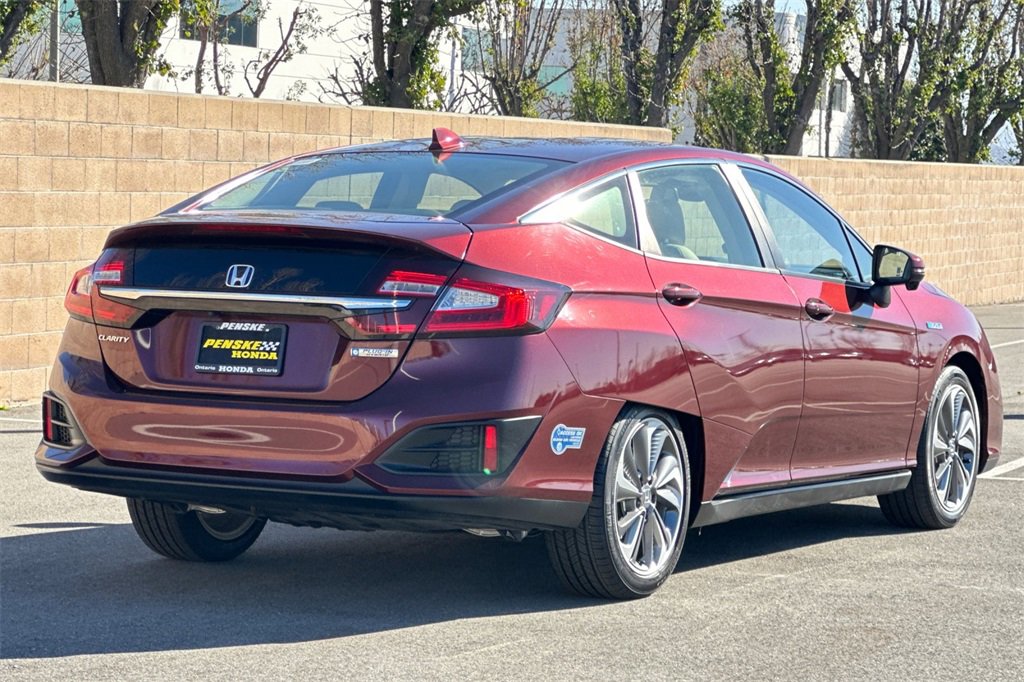 Certified 2021 Honda Clarity Plug-In Hybrid image 4
