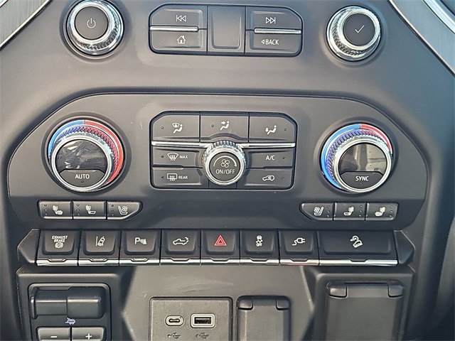Used 2022 GMC Sierra 3500 Denali w/ Technology Package image 24