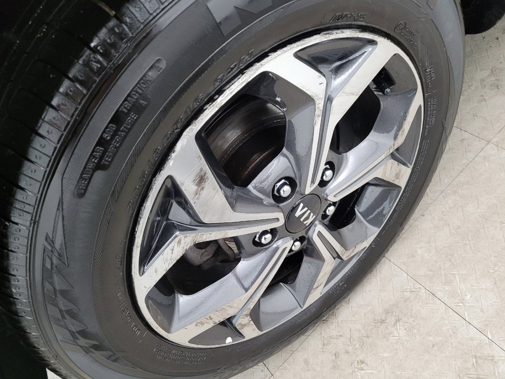 Used 2023 Kia Soul LX image 31