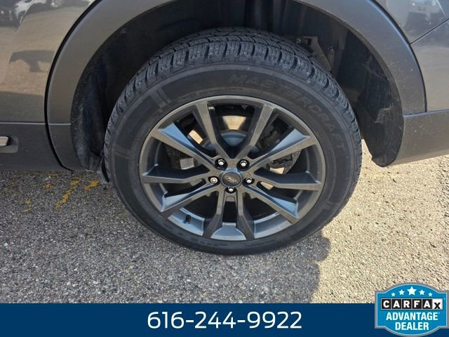 Used 2017 Ford Explorer XLT w/ Equipment Group 202A image 10