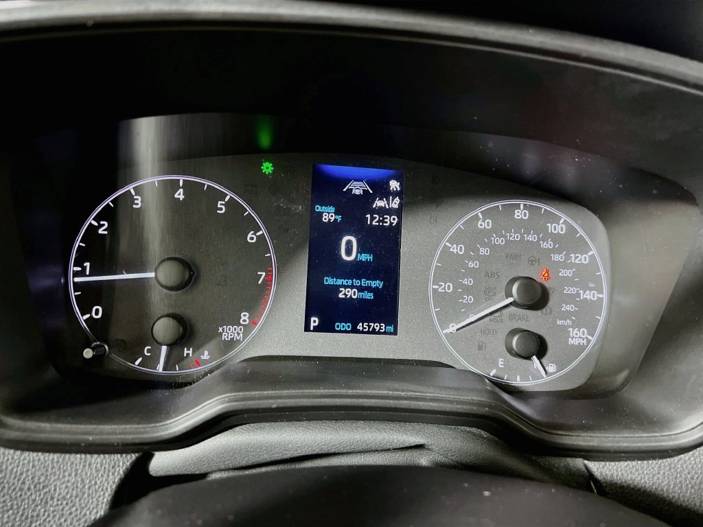 Used 2025 Toyota Corolla LE FWD image 18