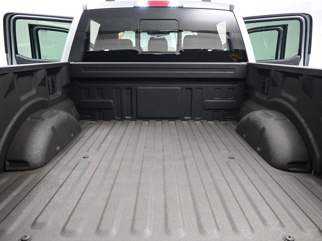 Used 2025 Ford F150 Lariat w/ Equipment Group 501A Mid image 27