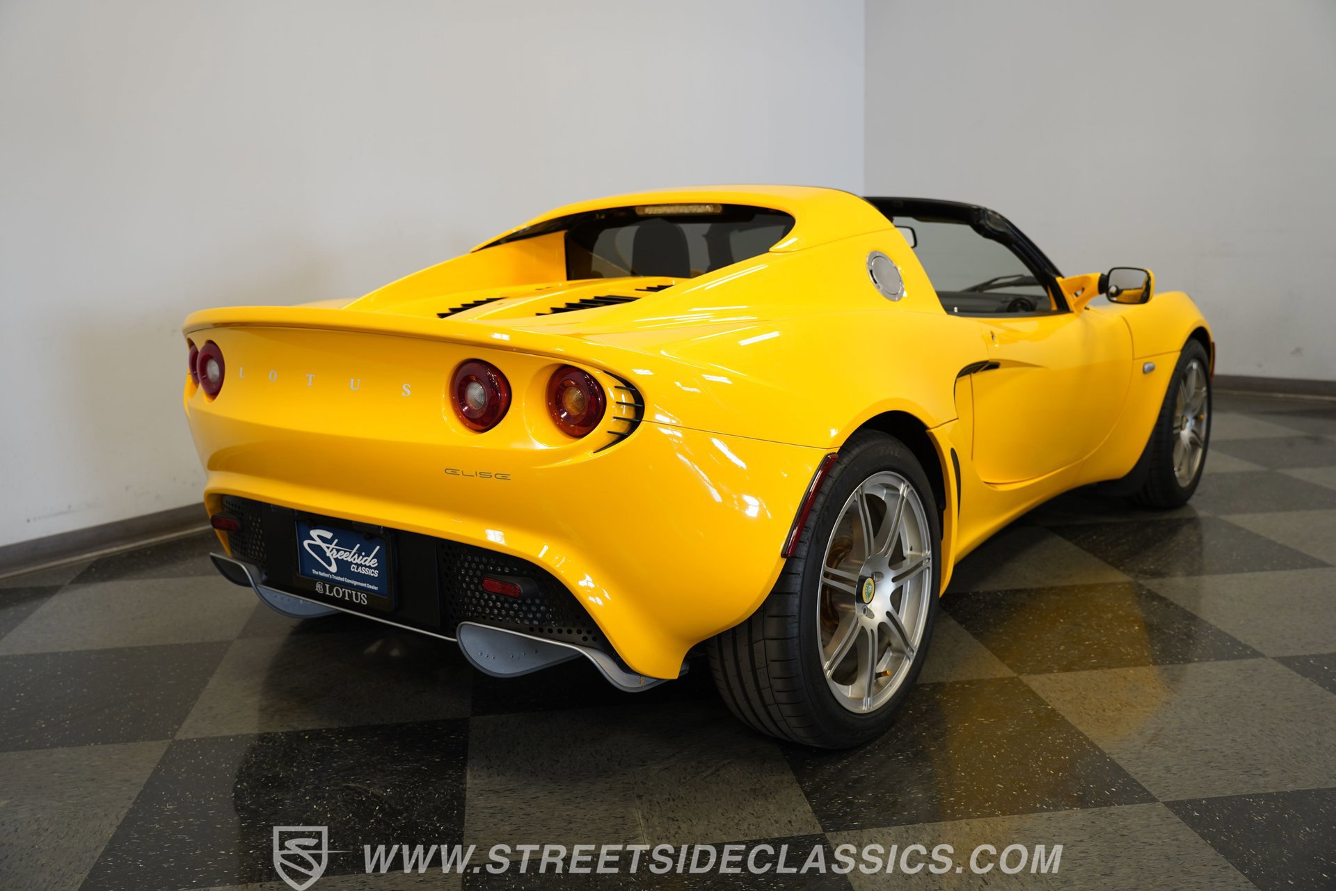 Used 2005 Lotus Elise image 11
