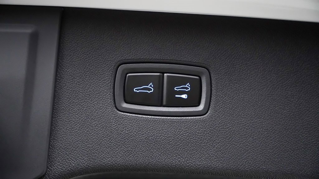 New 2025 Porsche Cayenne Turbo image 14