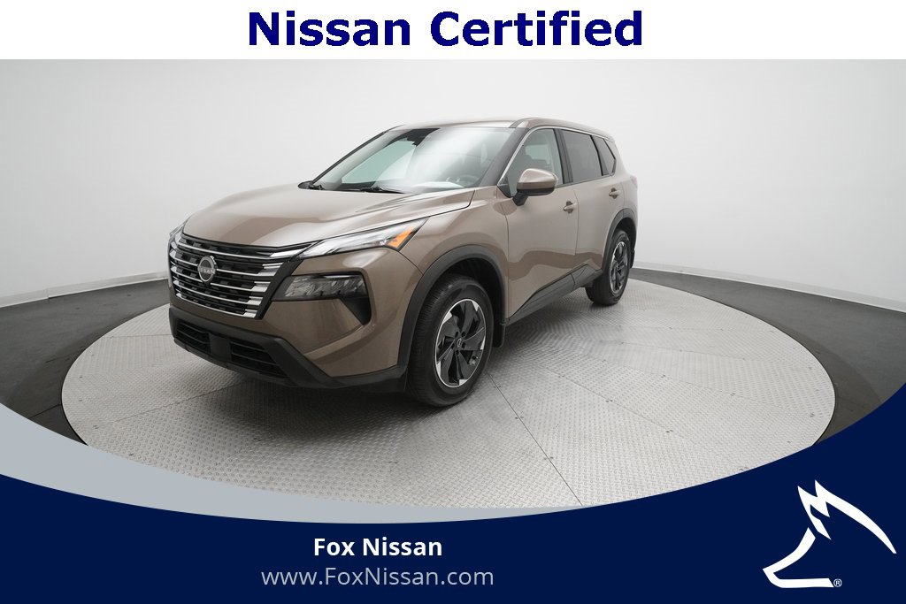 Certified 2025 Nissan Rogue SV image 1