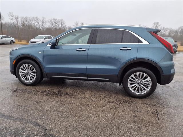 Used 2025 Cadillac XT4 Premium Luxury image 28