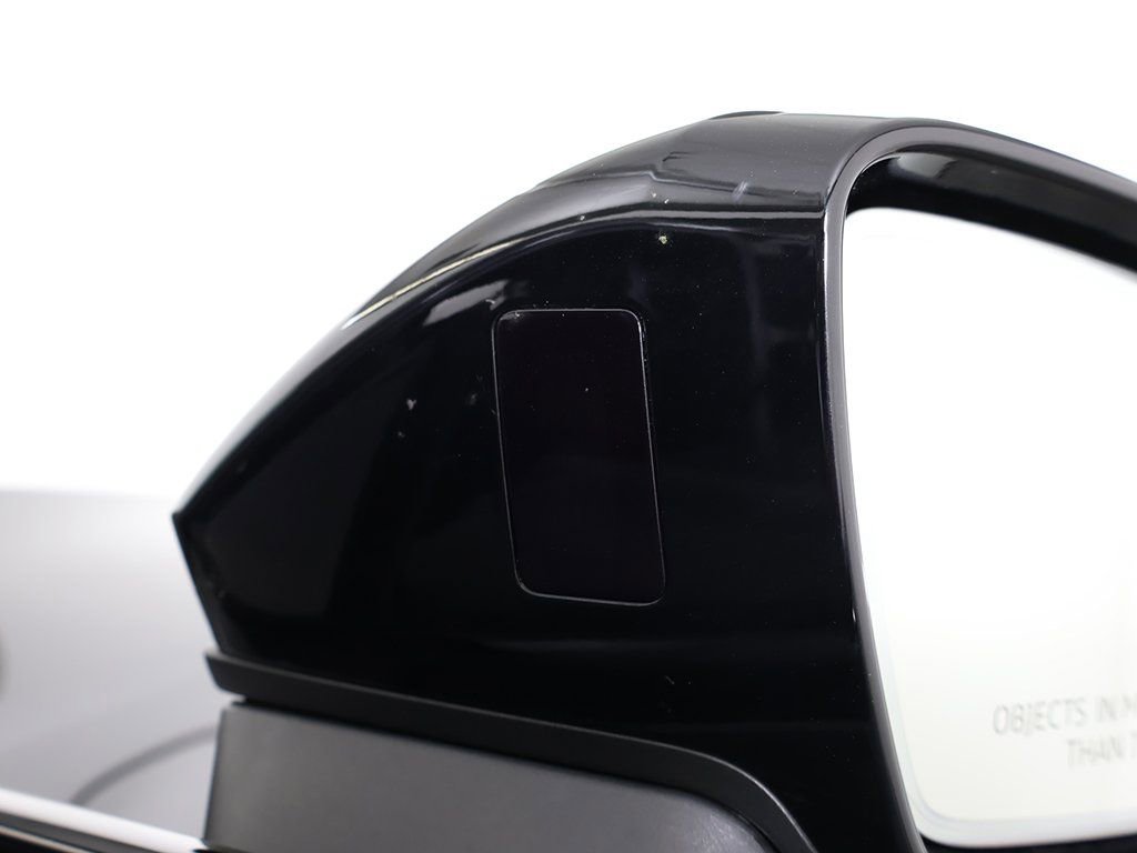 Used 2024 Audi RS e-tron GT w/ Carbon Performance Package AWD/4WD image 39