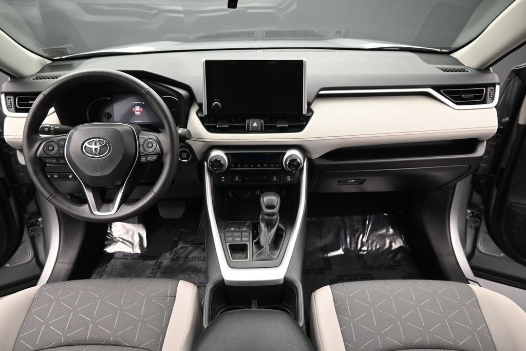Used 2024 Toyota RAV4 XLE w/ Convenience Package AWD/4WD image 16