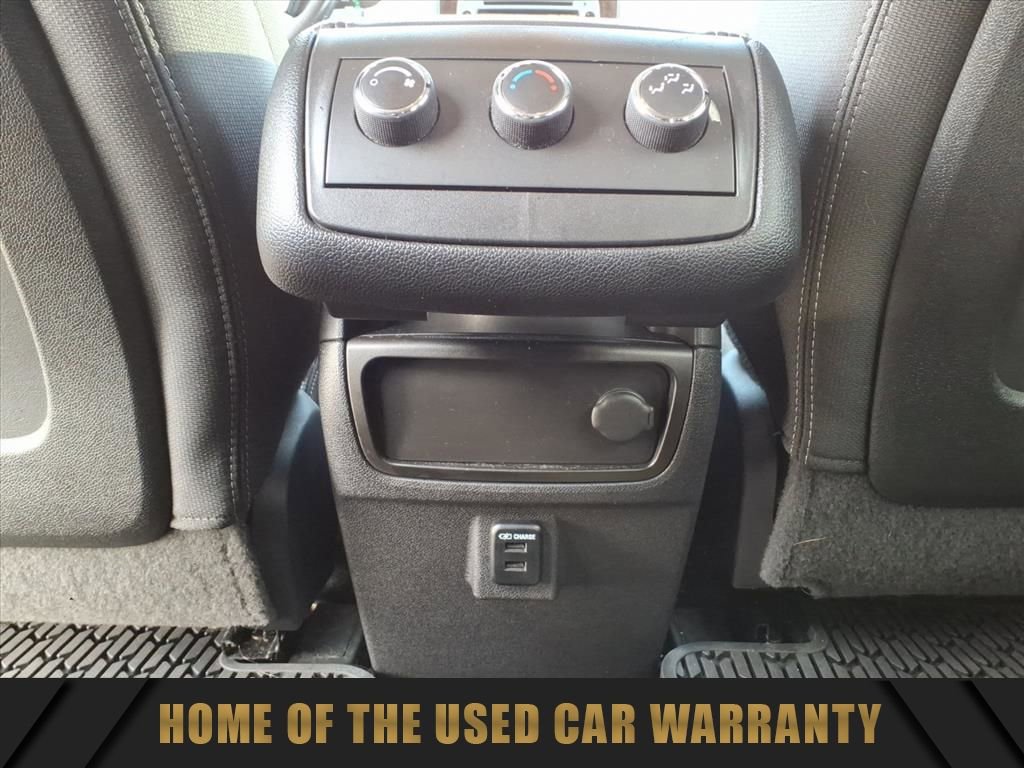 Used 2015 Chevrolet Traverse LT image 27