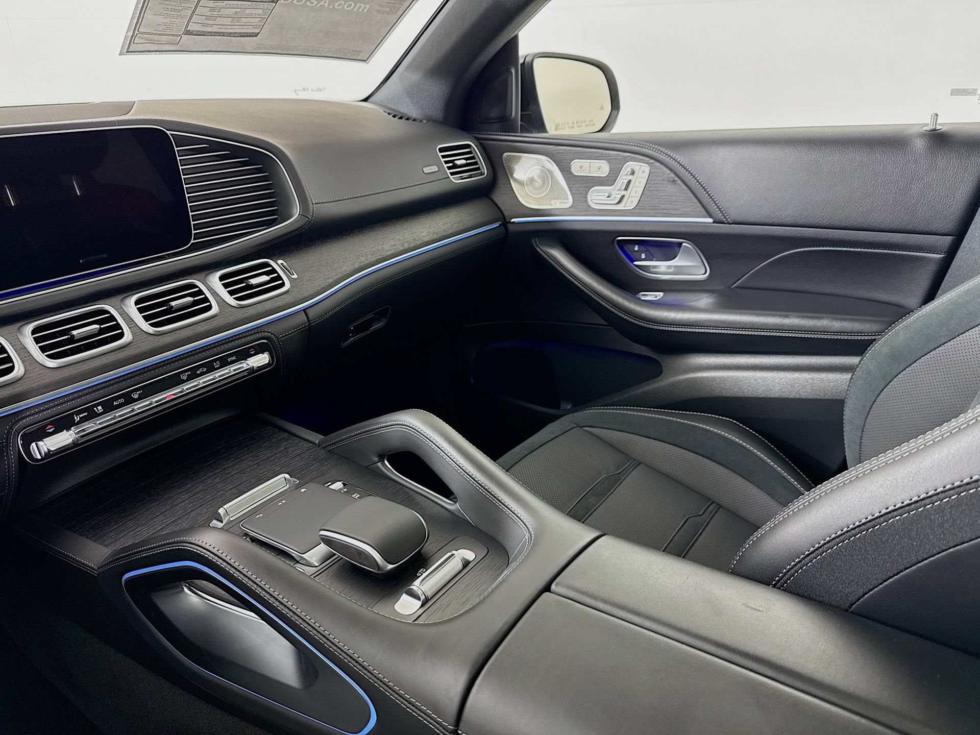 New 2026 Mercedes-Benz GLE 53 AMG 4MATIC Coupe image 26