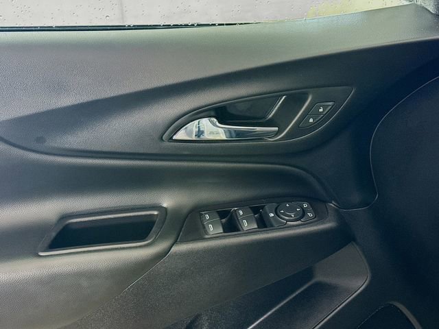 Used 2019 Chevrolet Equinox LT w/ Driver Convenience Package image 17