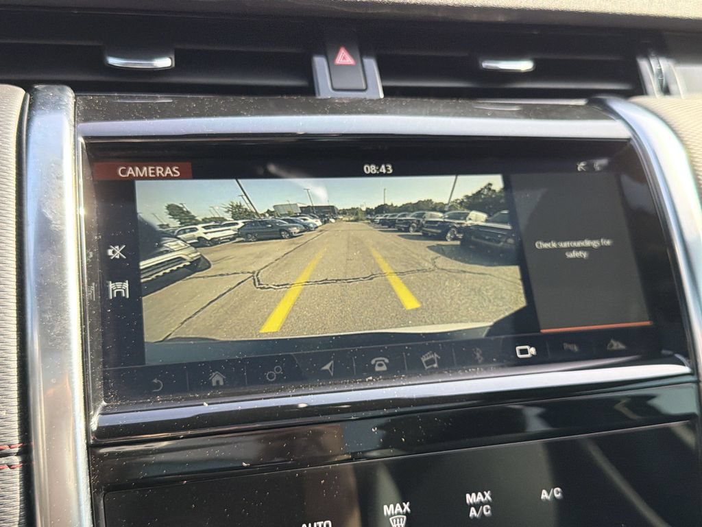 Used 2020 Land Rover Discovery Sport SE R-Dynamic AWD/4WD image 25