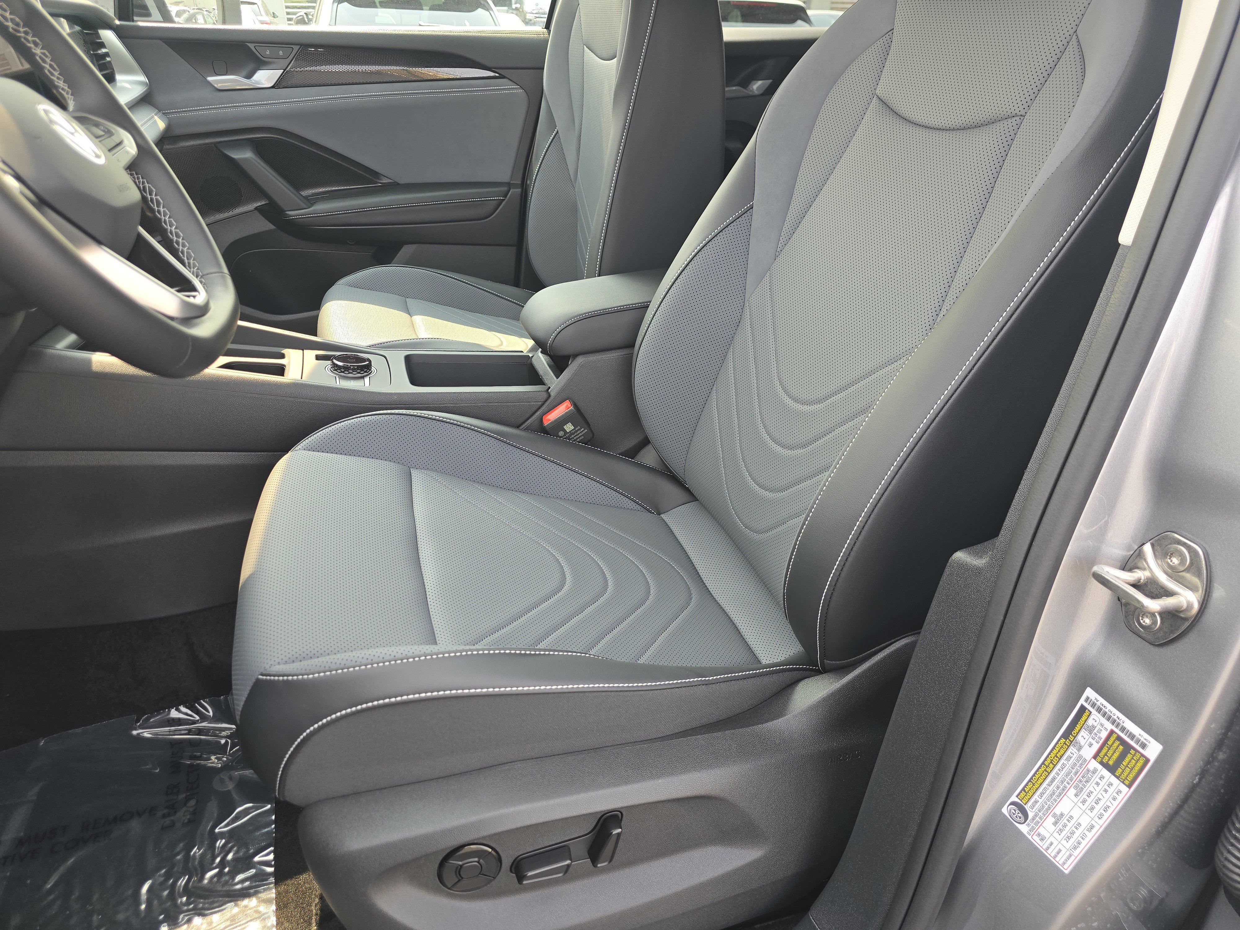 New 2026 Volkswagen Tiguan SE AWD/4WD image 19