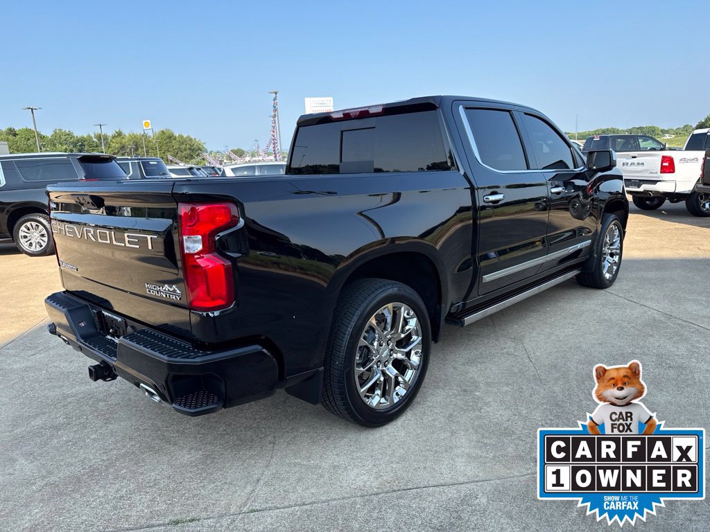 Used 2025 Chevrolet Silverado 1500 High Country AWD/4WD image 4