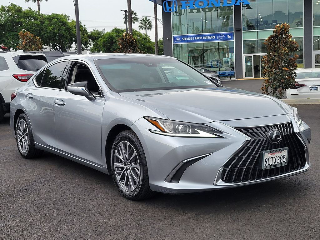 Used 2022 Lexus ES 350 w/ Accessory Package FWD image 2