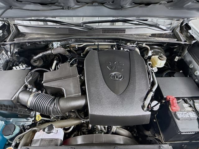 Certified 2022 Toyota Tacoma SR5 RWD image 30