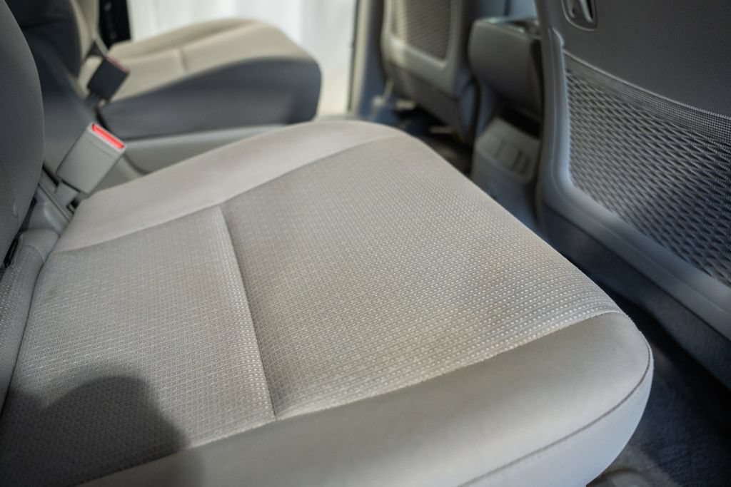 Used 2018 Kia Sedona LX FWD image 27