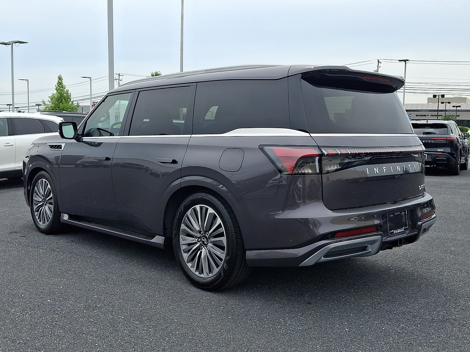 Certified 2025 INFINITI QX80 Luxe AWD/4WD image 6
