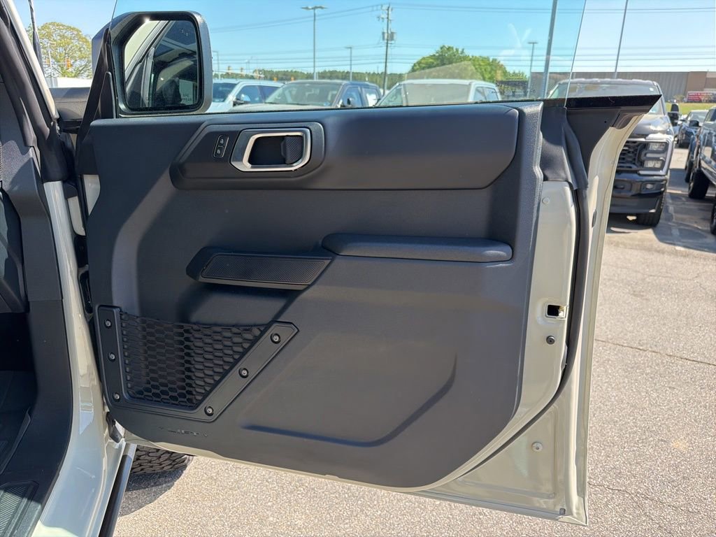 Certified 2025 Ford Bronco Badlands AWD/4WD image 23
