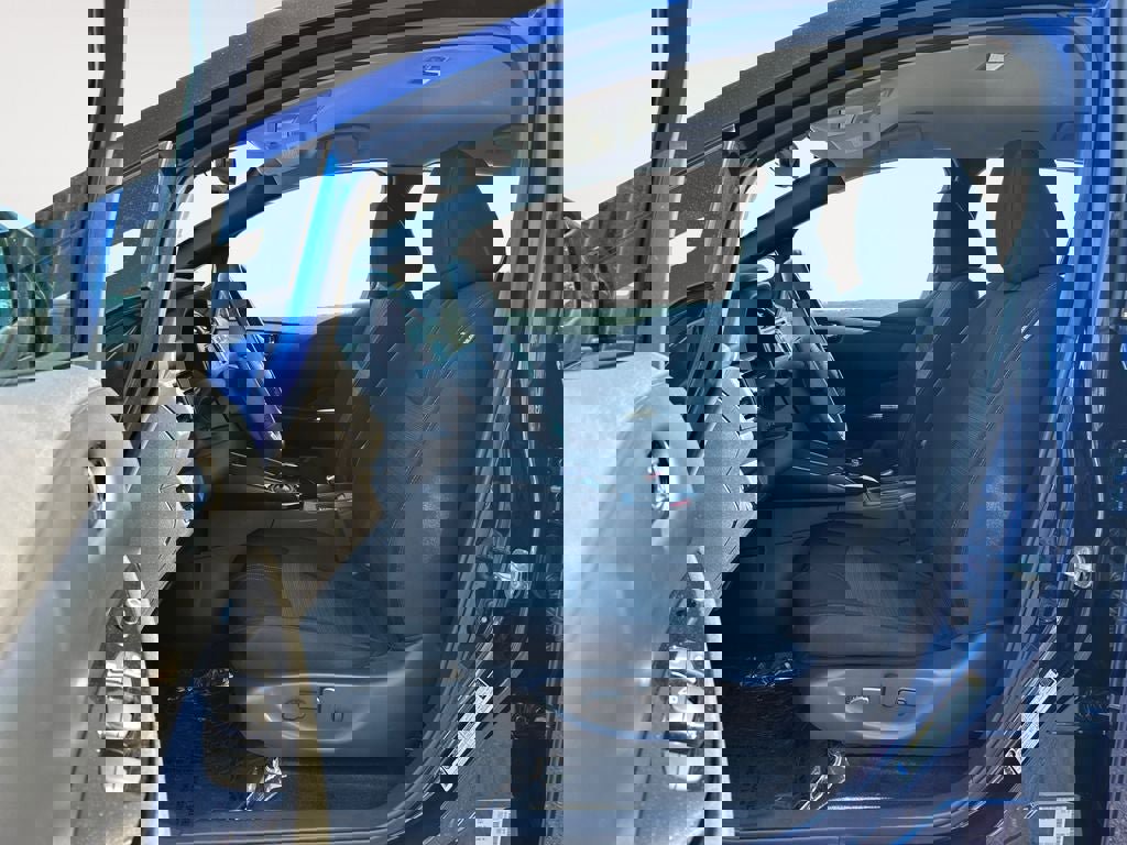 Used 2024 Nissan Leaf SV Plus image 15