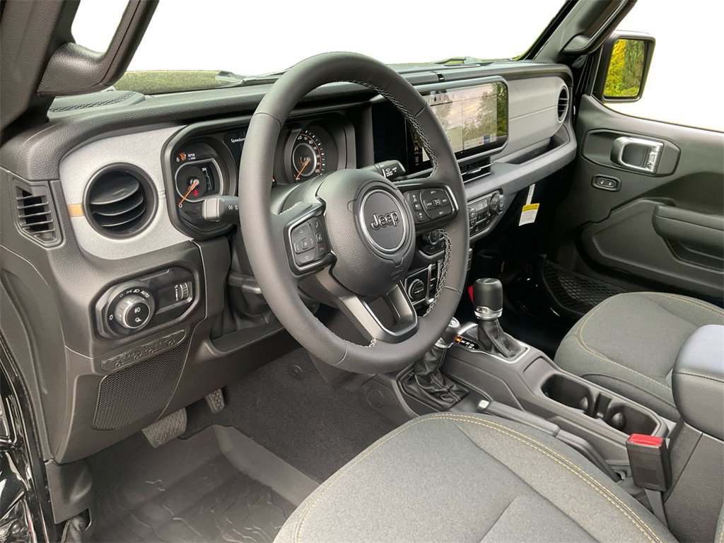 New 2025 Jeep Gladiator Sport image 25