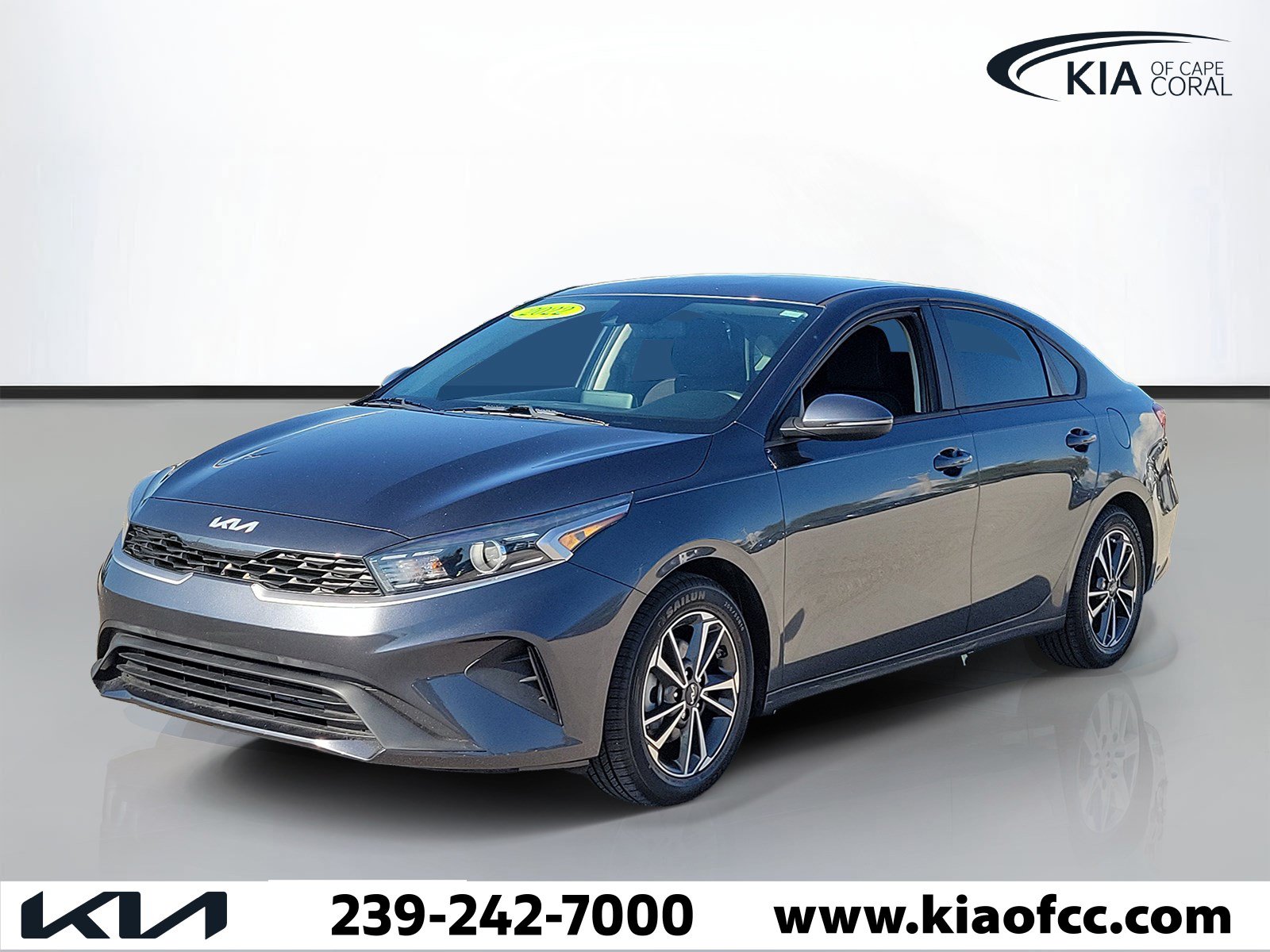 Certified 2022 Kia Forte LXS w/ LXS Technology Package FWD image 3