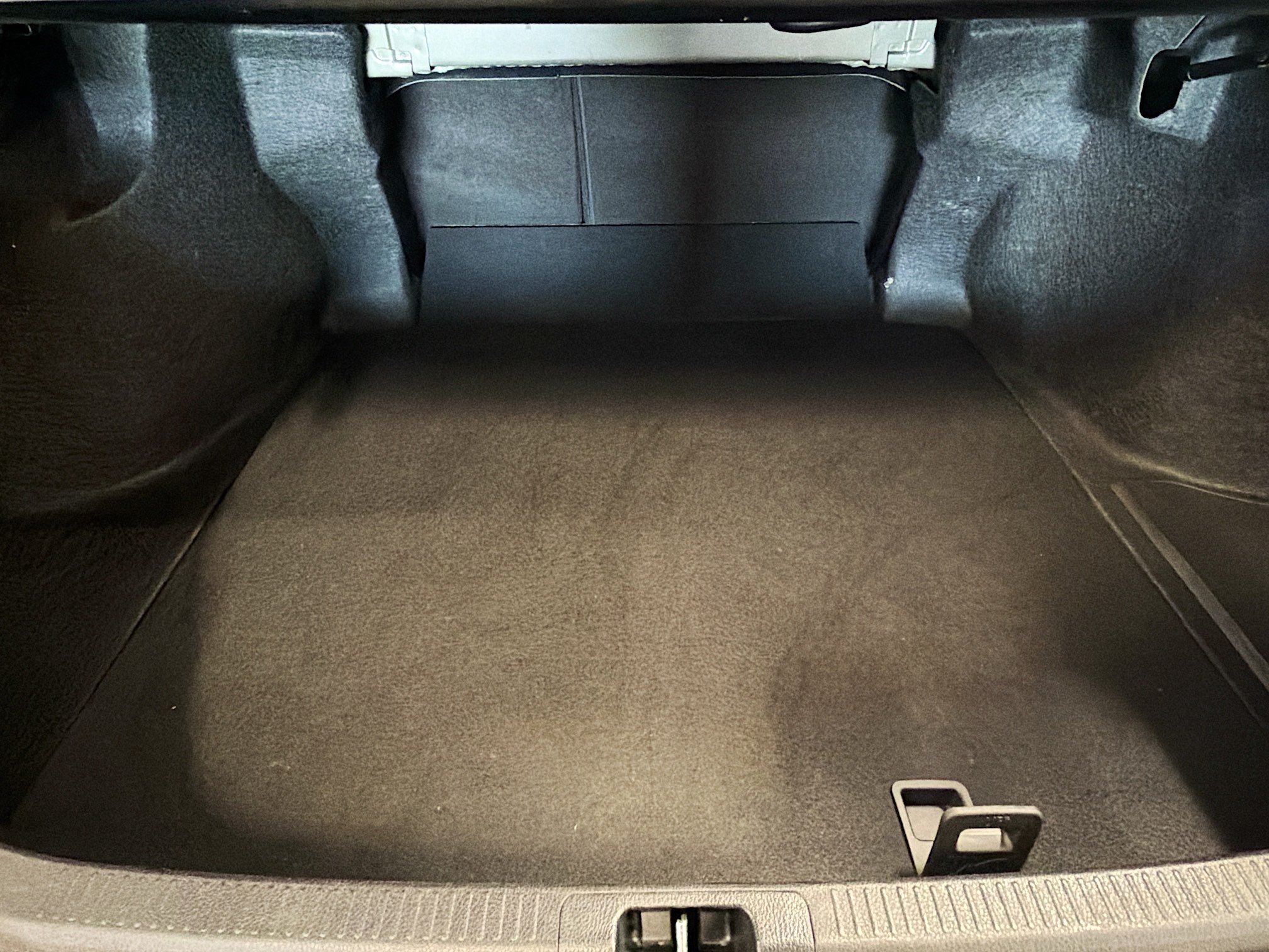Used 2025 Toyota Camry SE FWD image 29