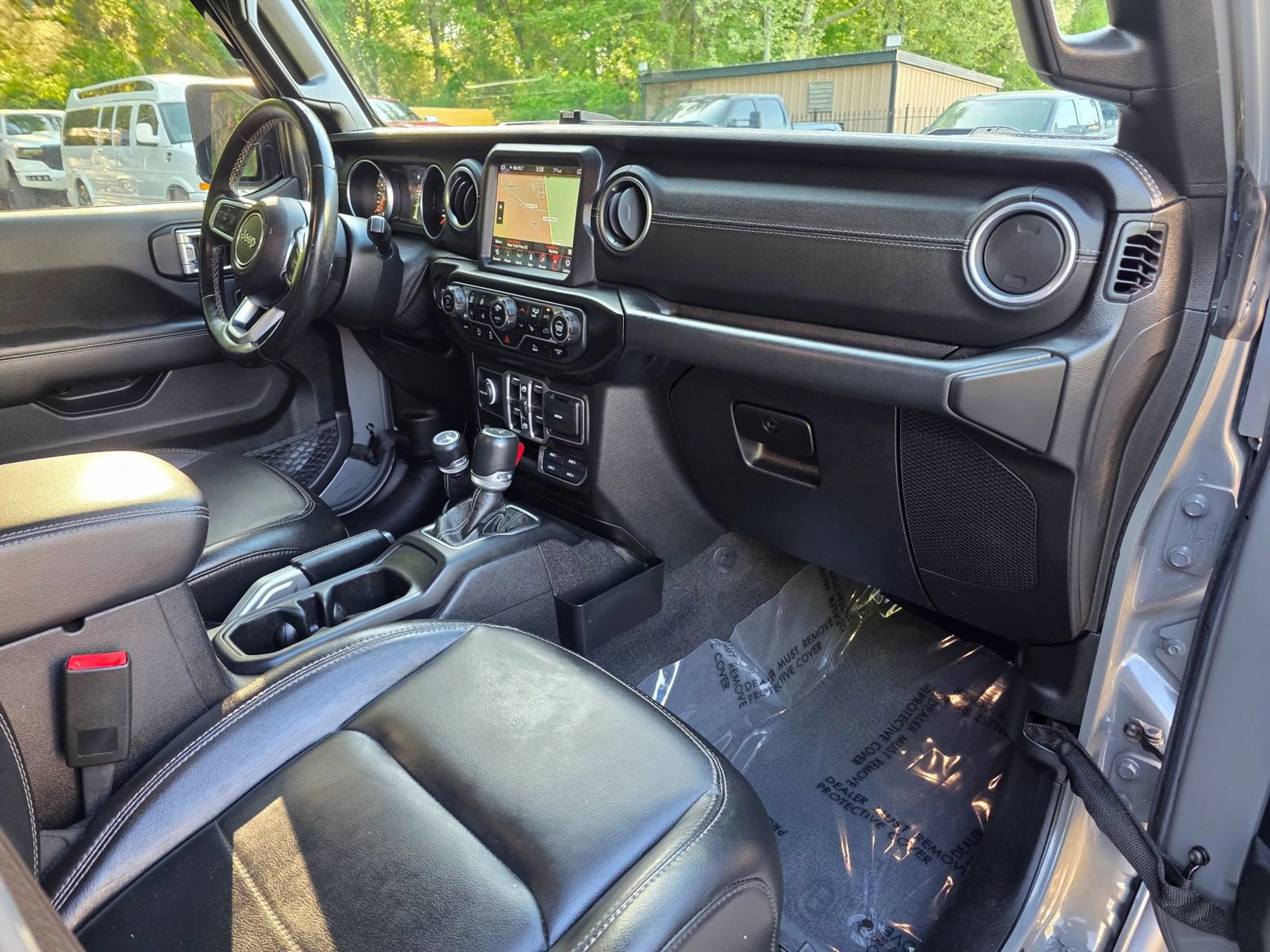 Used 2020 Jeep Gladiator Overland AWD/4WD image 30