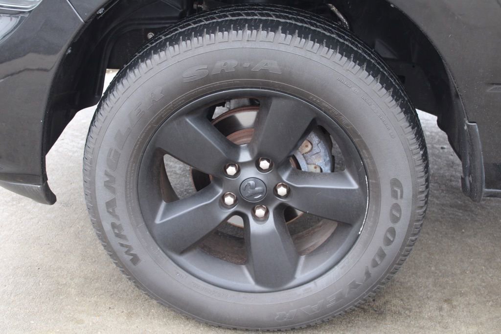 Used 2018 RAM 1500 Express w/ Black Ram 1500 Express Group image 12