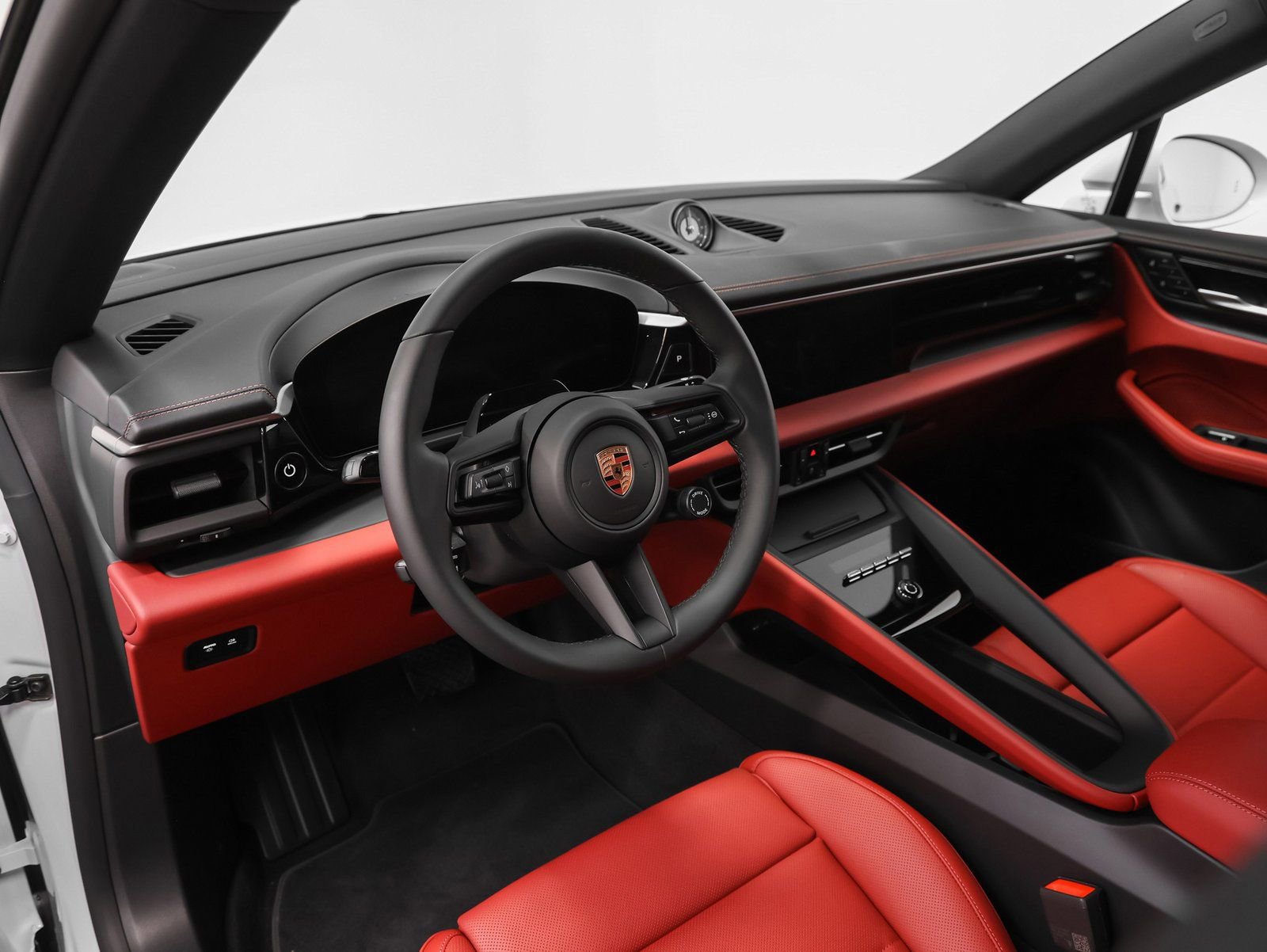 New 2026 Porsche Macan 4 Electric image 4