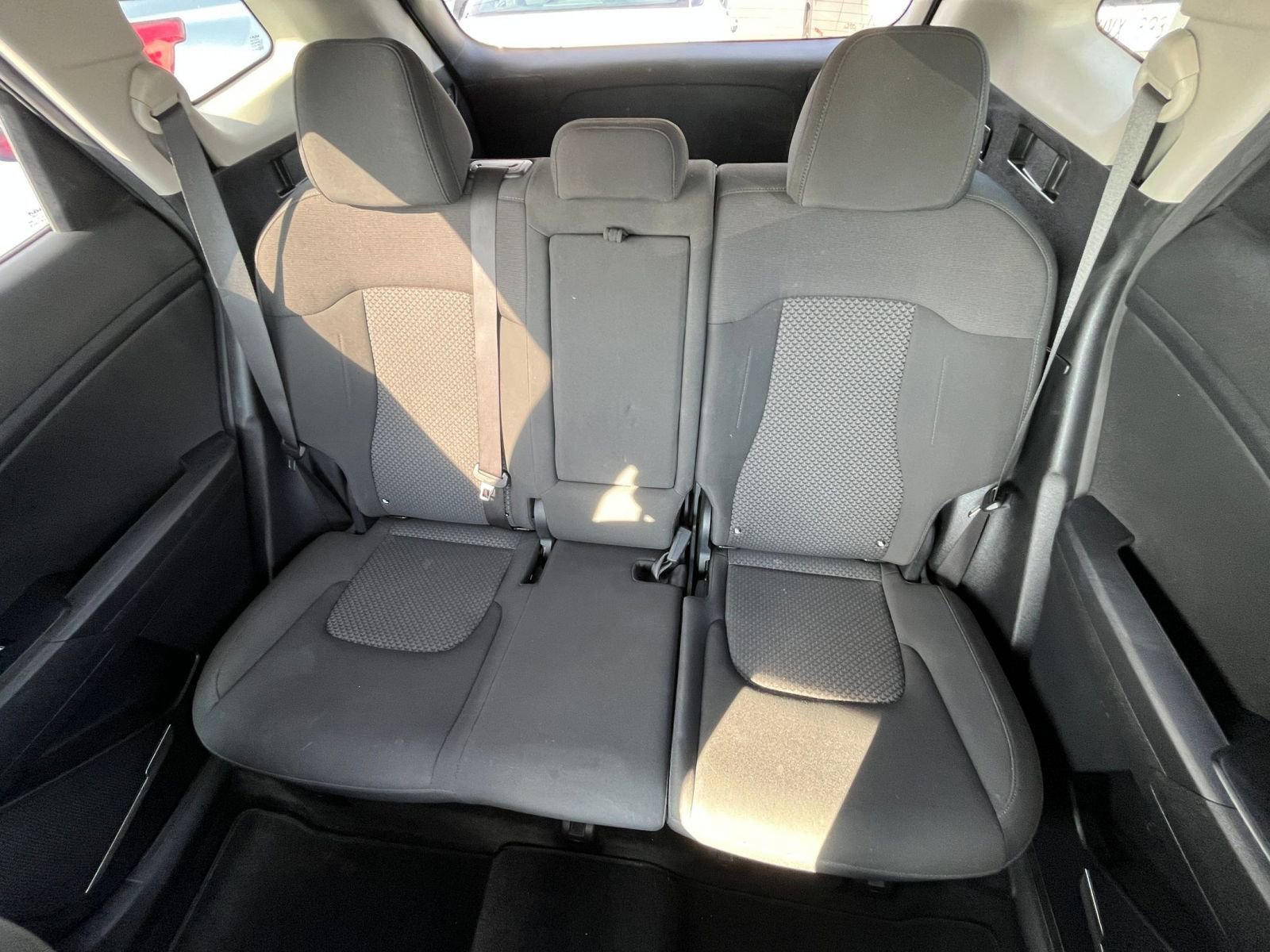 Used 2023 Kia Sportage LX image 39