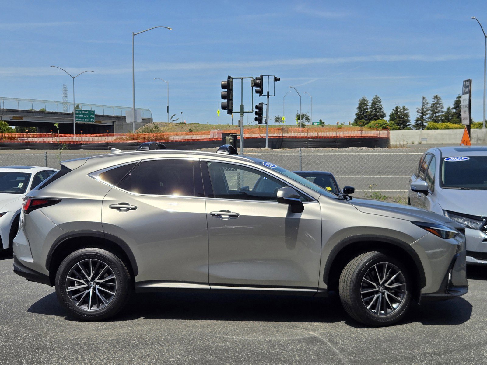 Used 2024 Lexus NX 350 AWD image 3