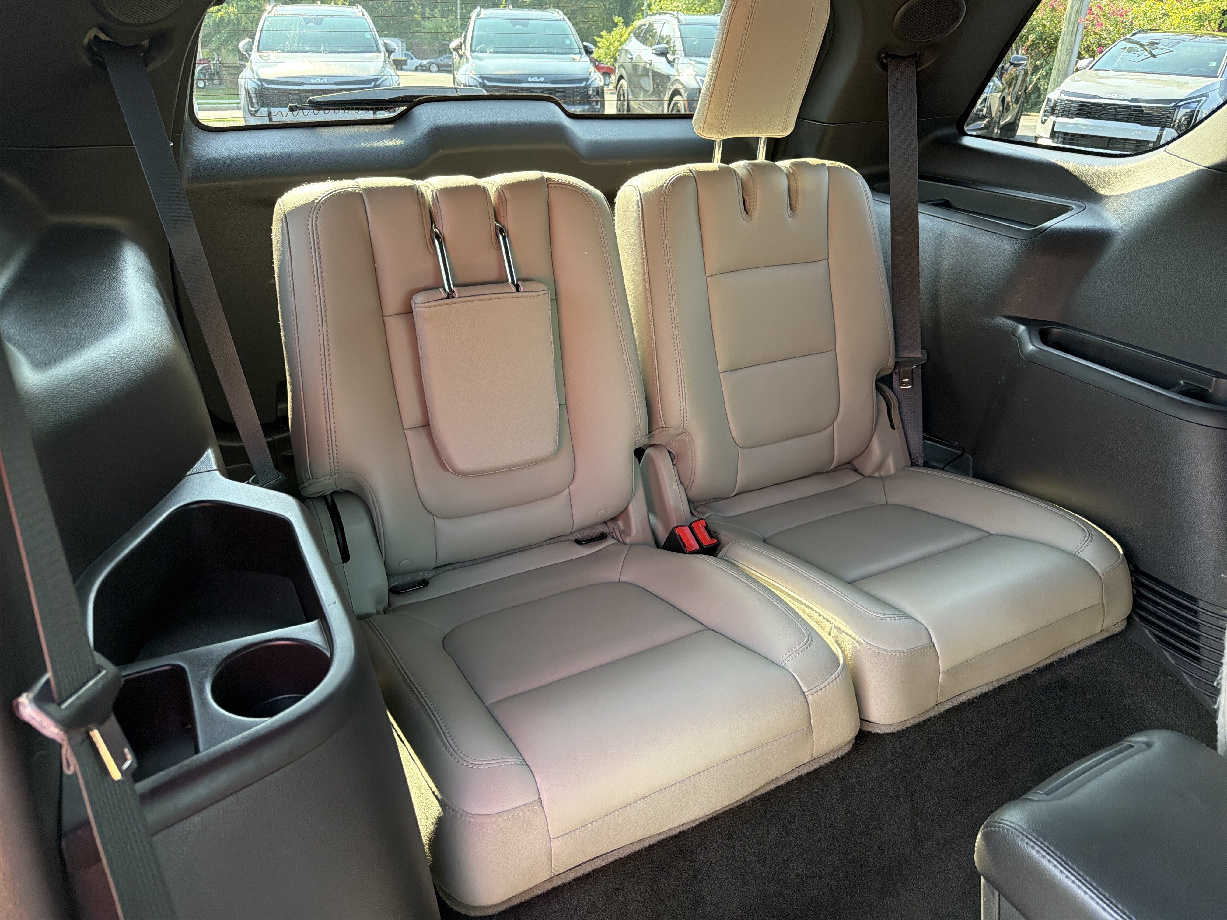 Used 2015 Ford Explorer Limited w/ Equipment Group 301A FWD image 13