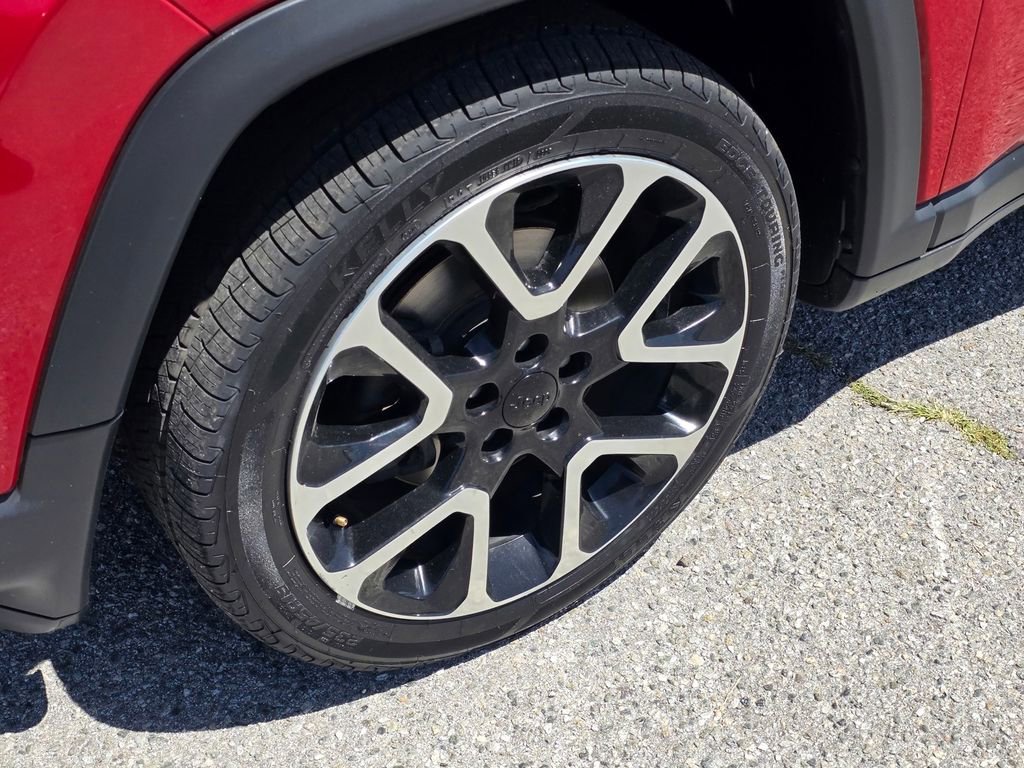 Used 2019 Jeep Compass Limited image 11