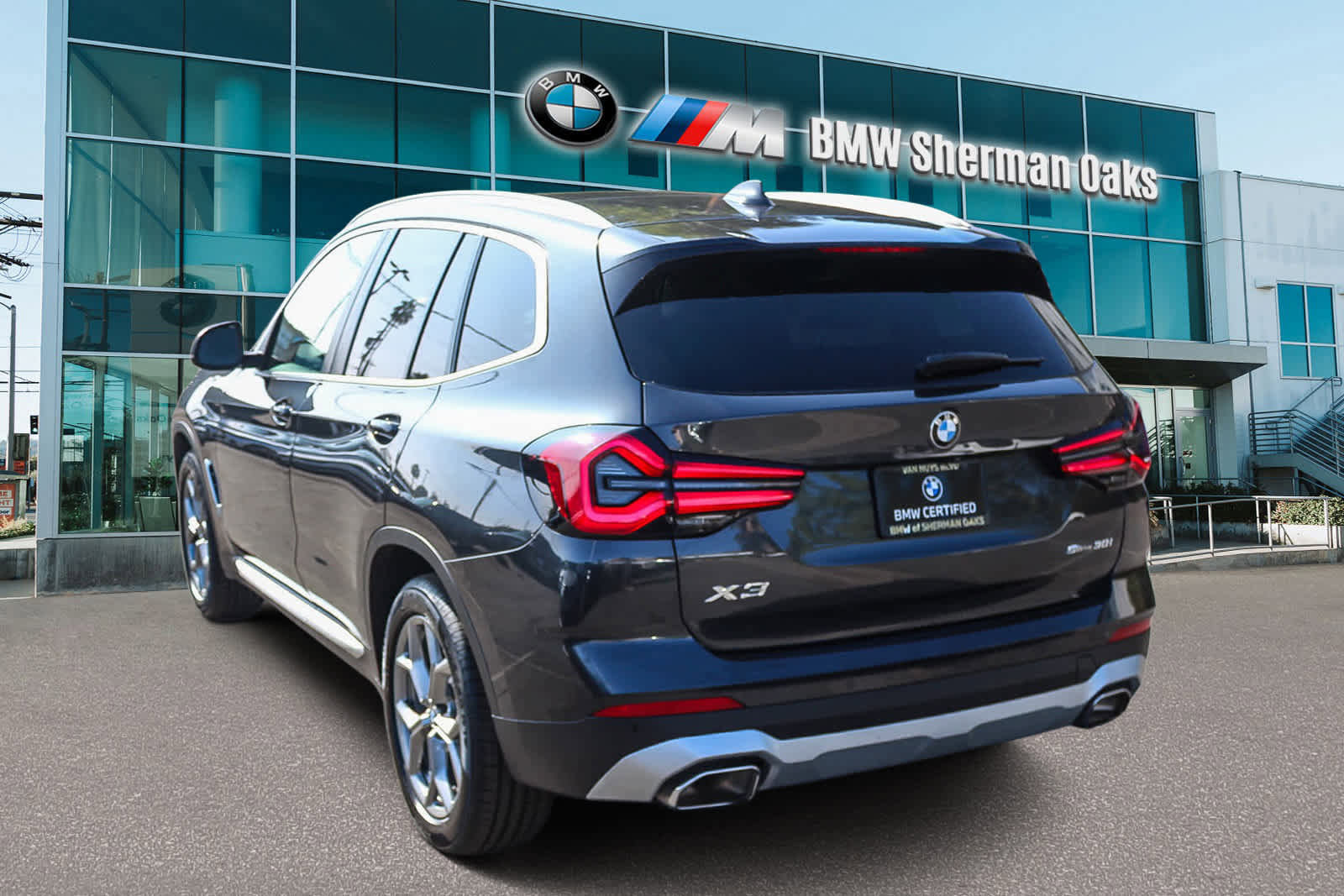 Certified 2023 BMW X3 sDrive30i w/ Premium Package image 6