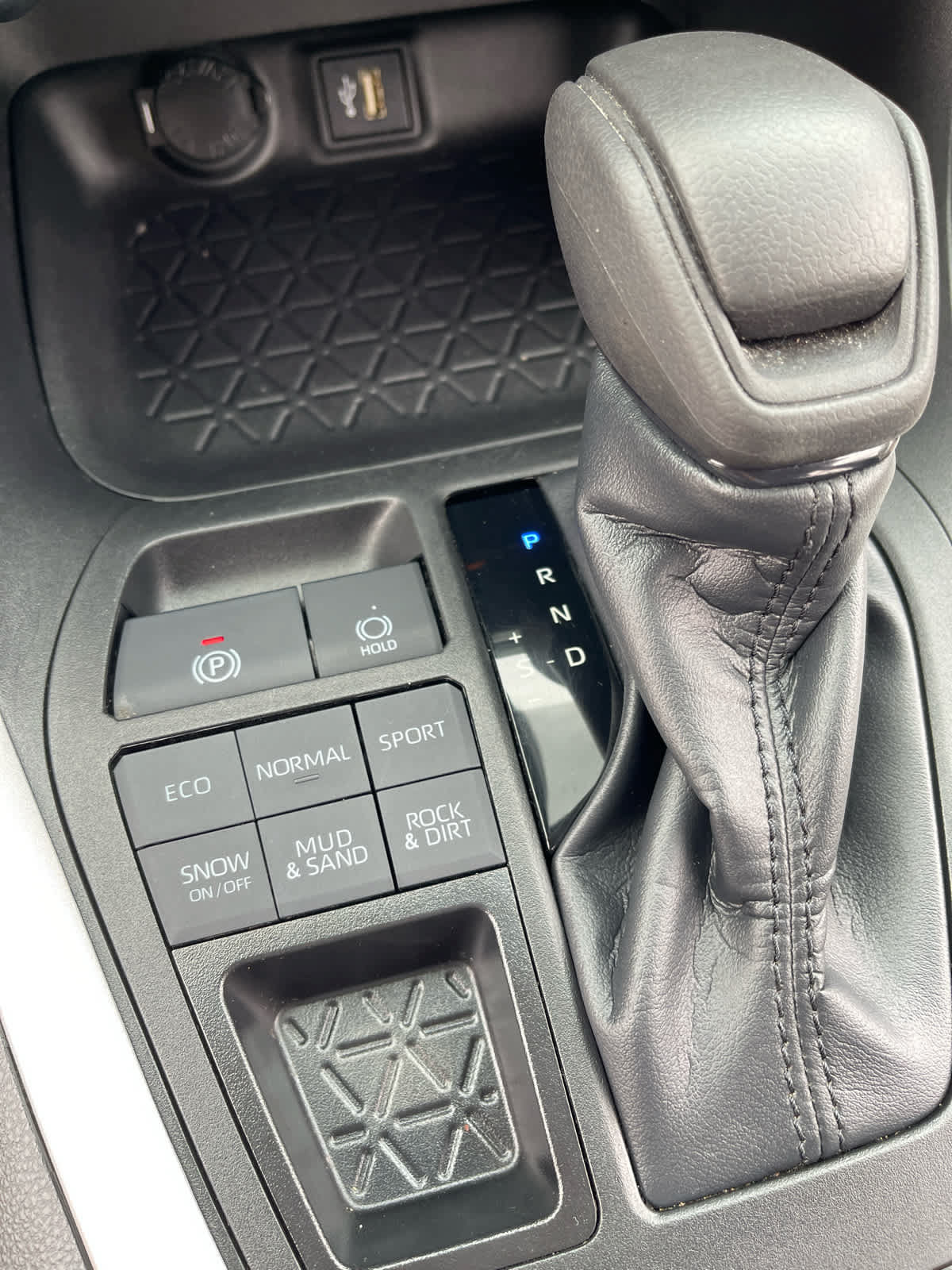 Used 2023 Toyota RAV4 XLE AWD/4WD image 47