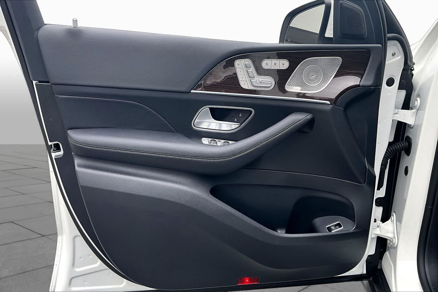 Certified 2026 Mercedes-Benz GLS 450 4MATIC image 19