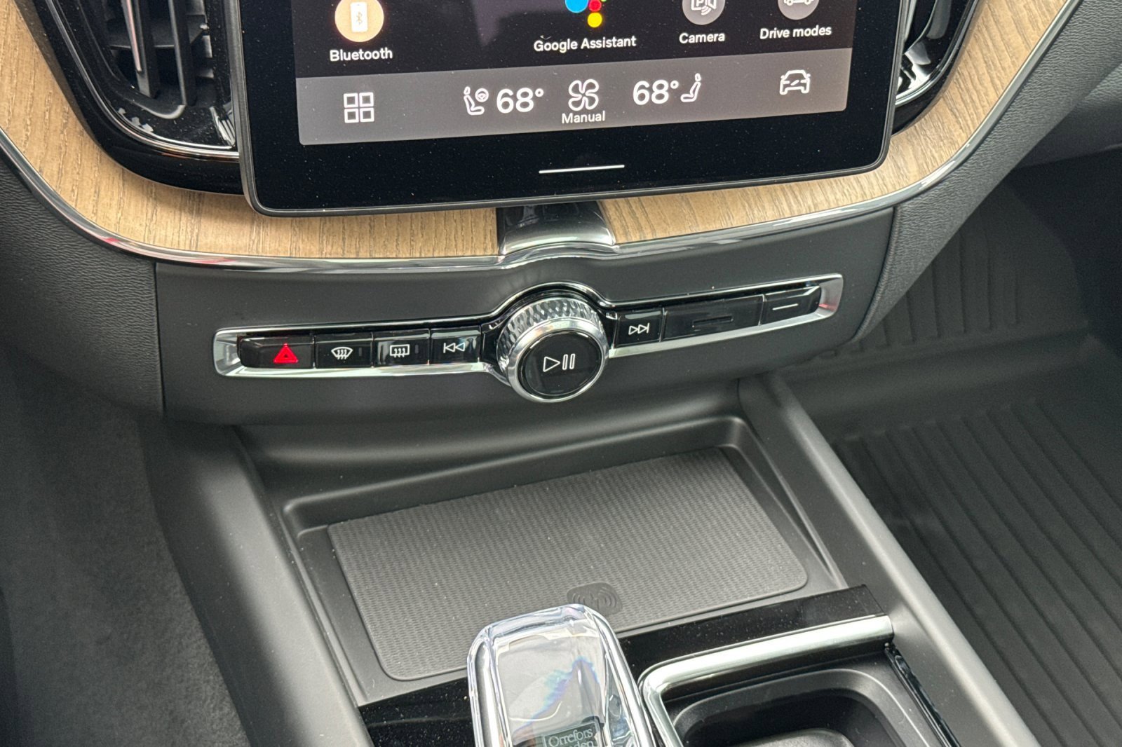 New 2026 Volvo XC60 B5 Plus w/ Climate Package image 20