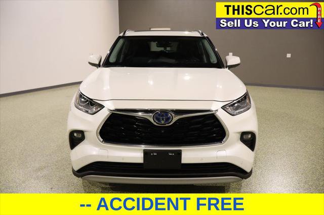 Used 2021 Toyota Highlander Platinum image 2