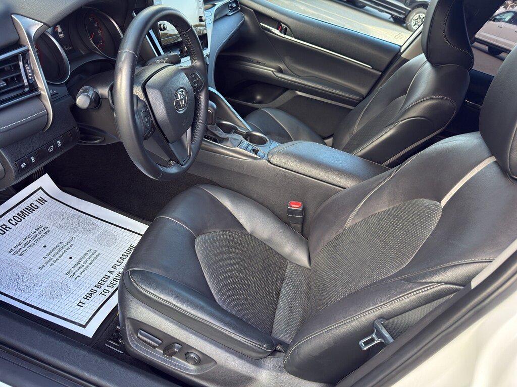 Used 2021 Toyota Camry XSE FWD image 11
