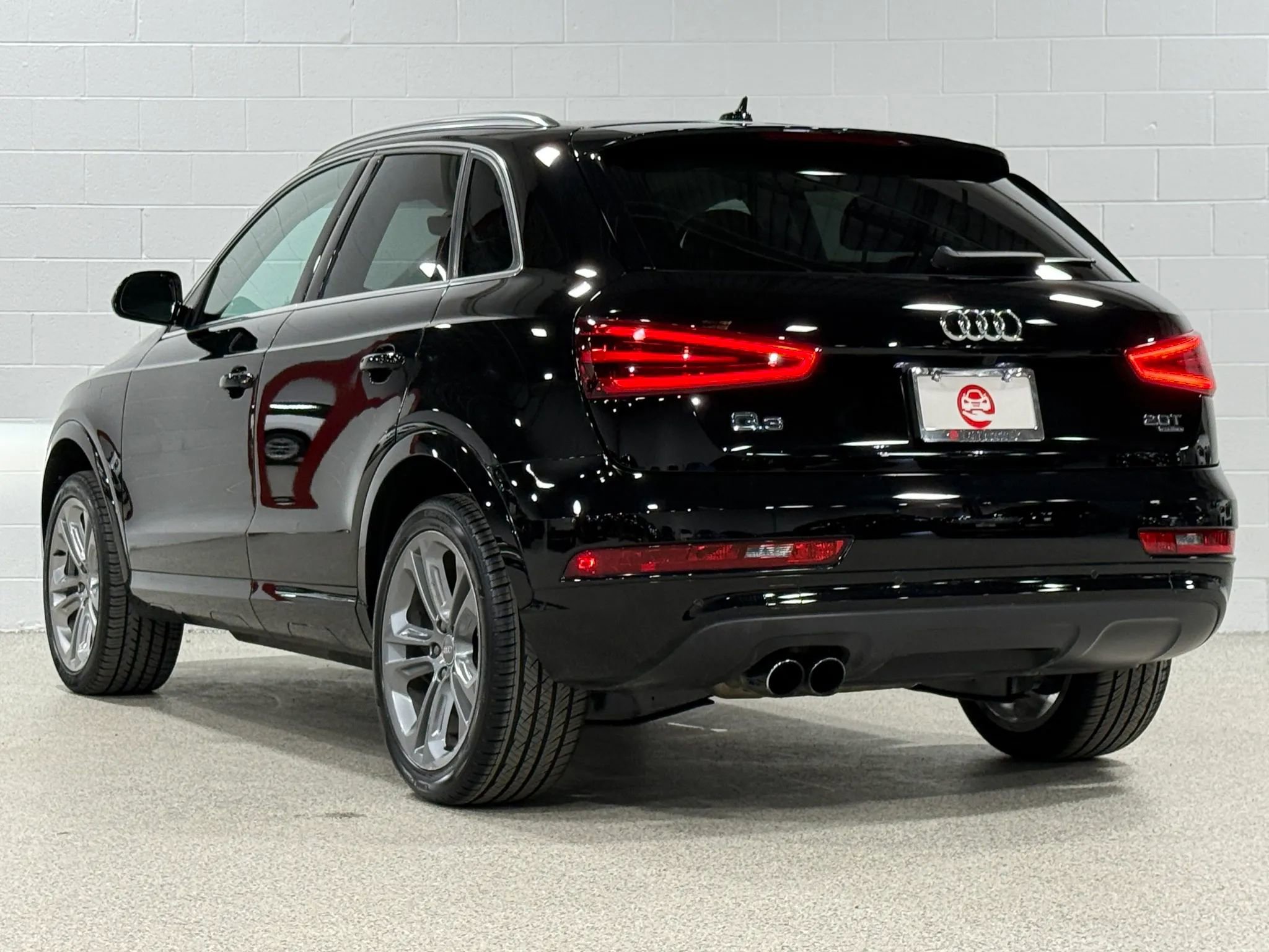 Used 2015 Audi Q3 2.0T Prestige w/ Prestige Package AWD/4WD image 8