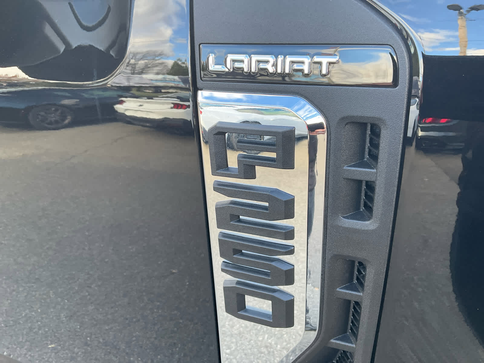 New 2026 Ford F250 Lariat w/ FX4 Off-Road Package image 11