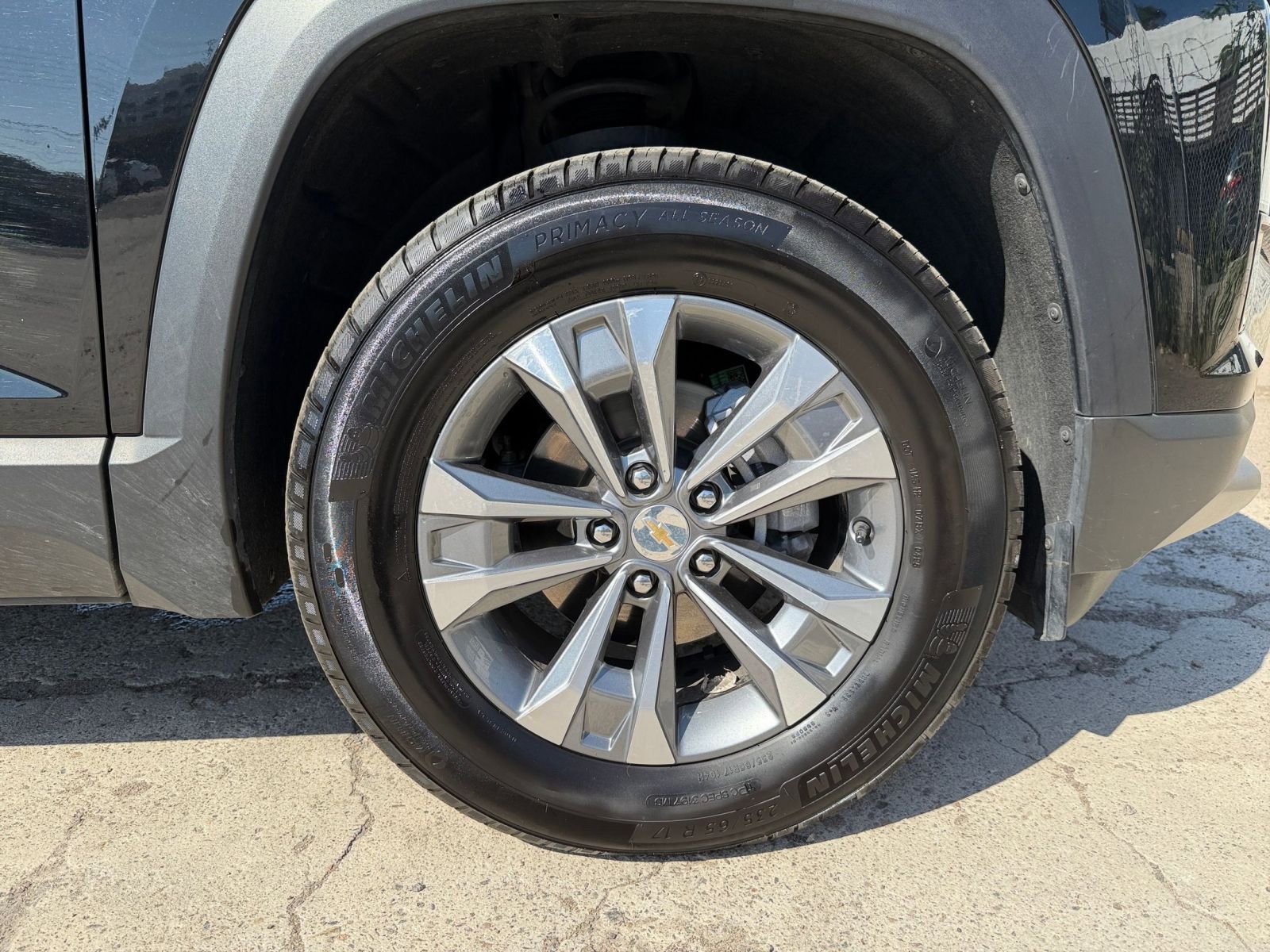 Used 2025 Chevrolet Equinox LT image 29