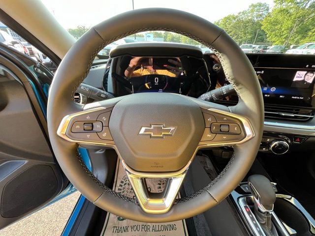 Used 2025 Chevrolet Trax ACTIV w/ Driver Confidence Package FWD image 24