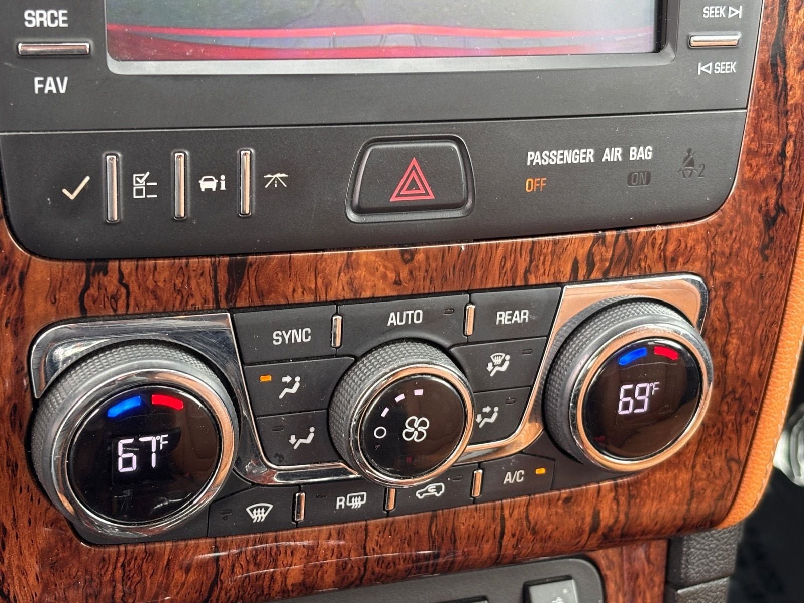 Used 2014 Chevrolet Traverse LT FWD image 30