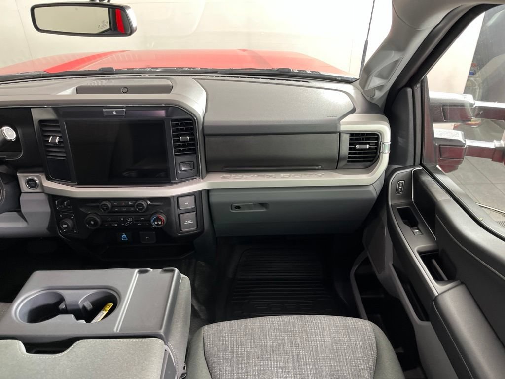 Used 2026 Ford F350 XLT w/ XLT Premium Package AWD/4WD image 17