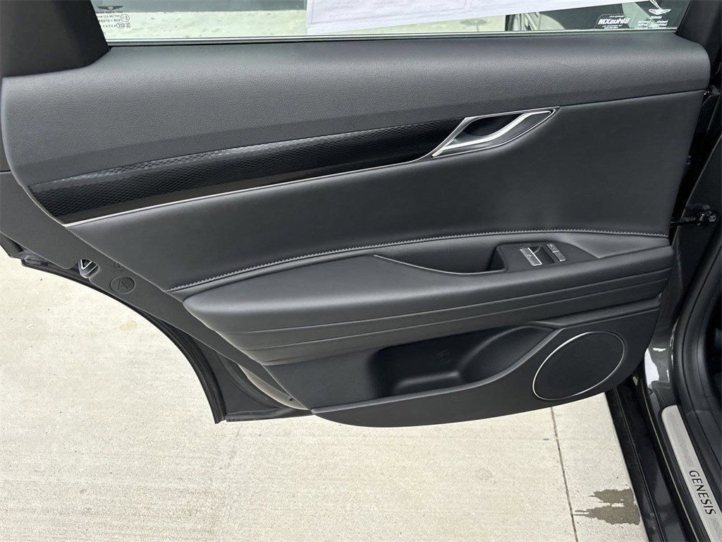 Used 2025 Genesis G80 2.5T AWD/4WD image 15