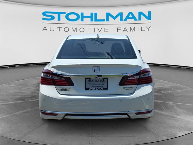 Used 2017 Honda Accord Touring image 6