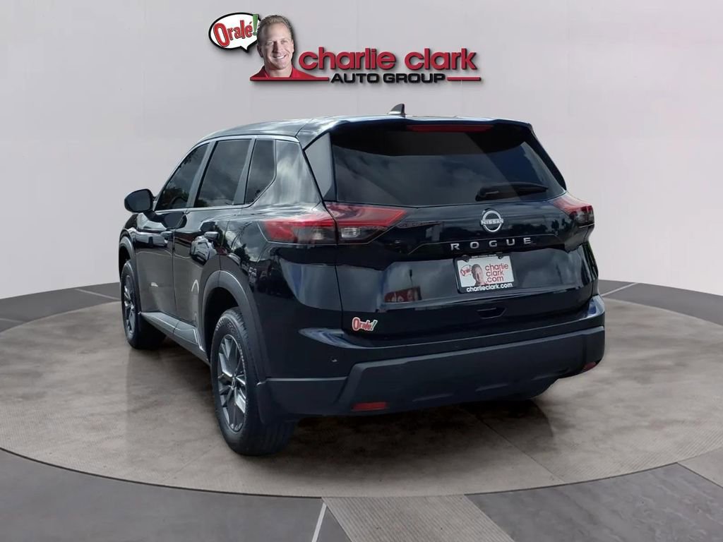 Used 2025 Nissan Rogue S FWD image 3